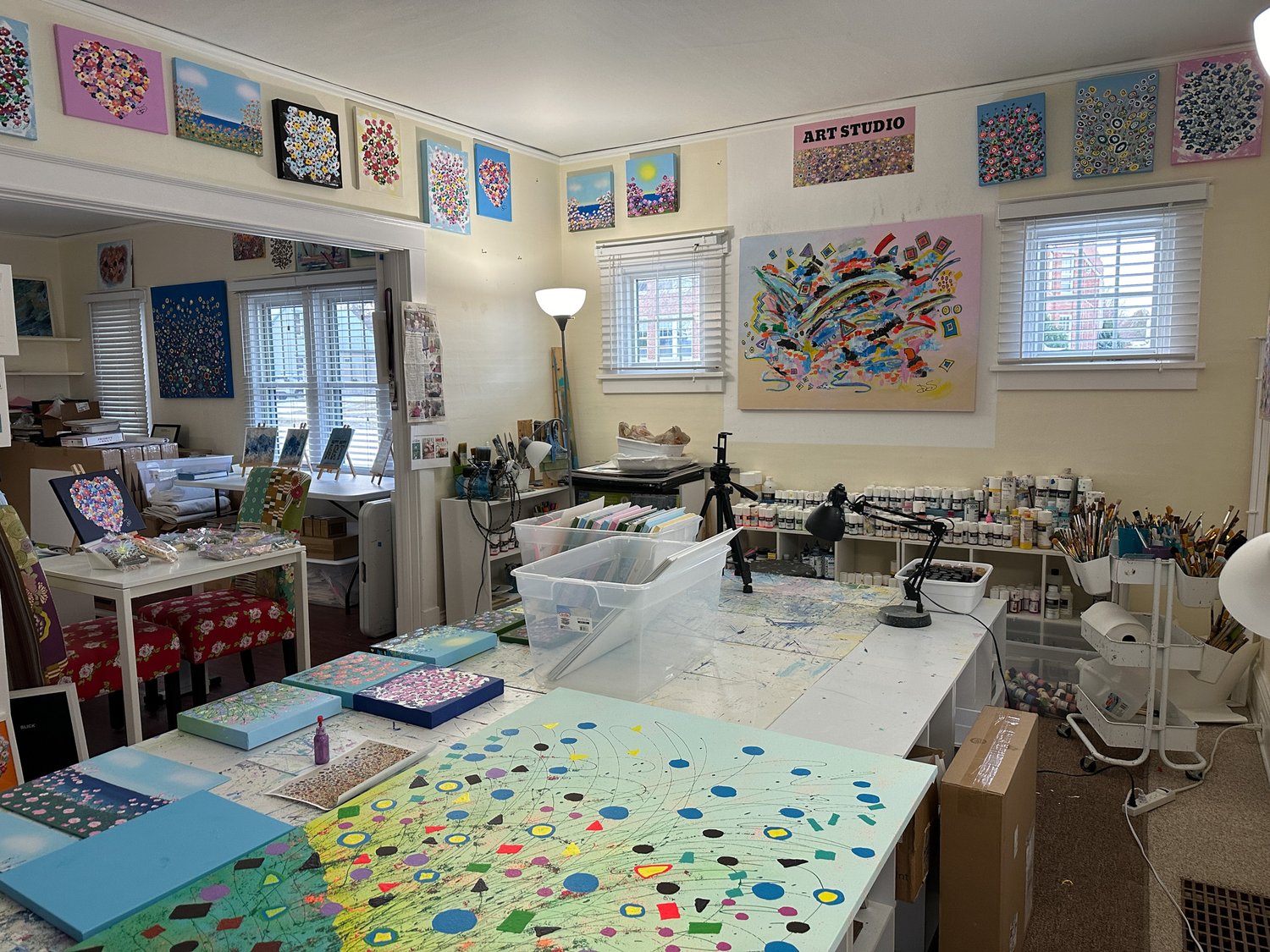 Messy and relaxed studio in Northern Michigan (1)