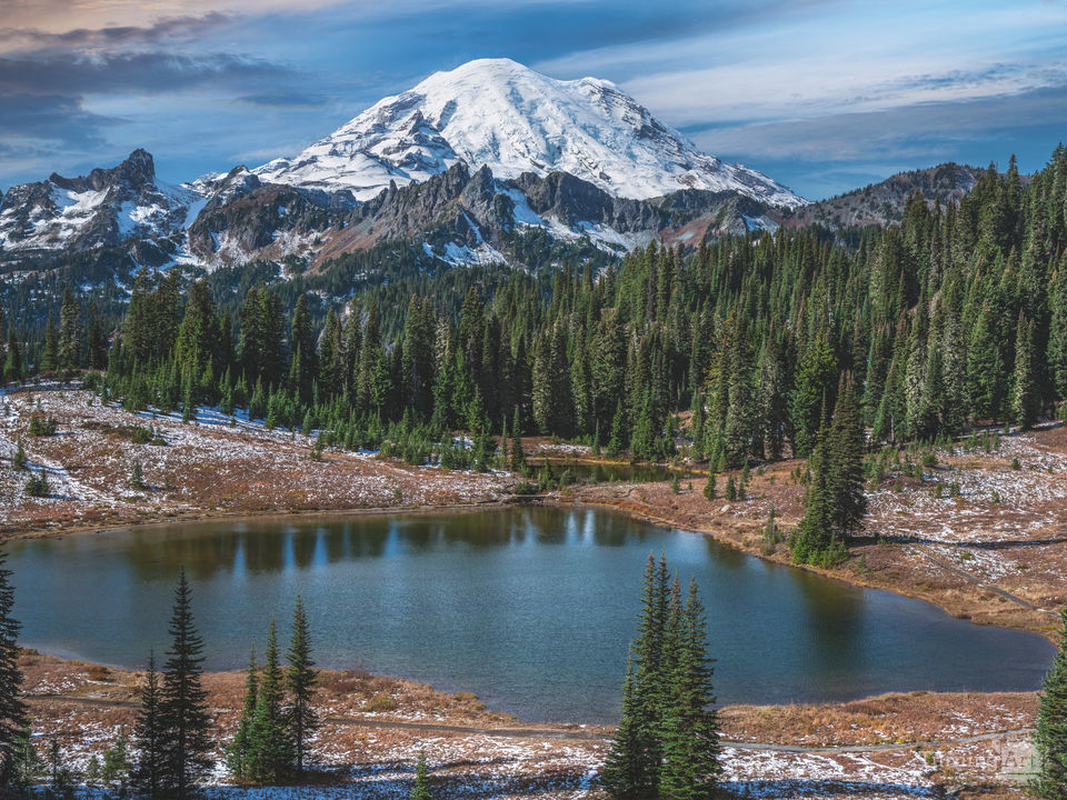 majestic-rainier-and-tipsoo-lake_louisruth